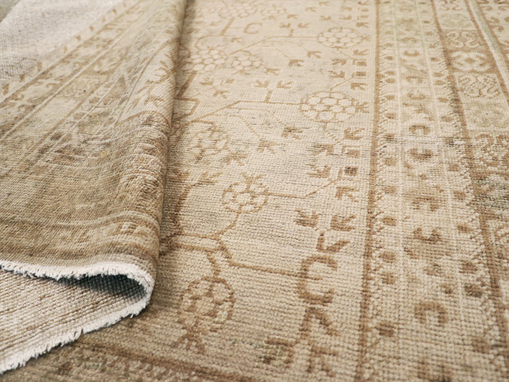 Vintage East Turkestan Khotan Carpet, No.16484 - Galerie Shabab