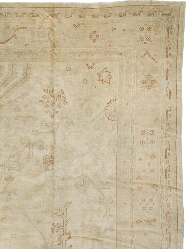 Antique Turkish Oushak Carpet, No.16494 - Galerie Shabab