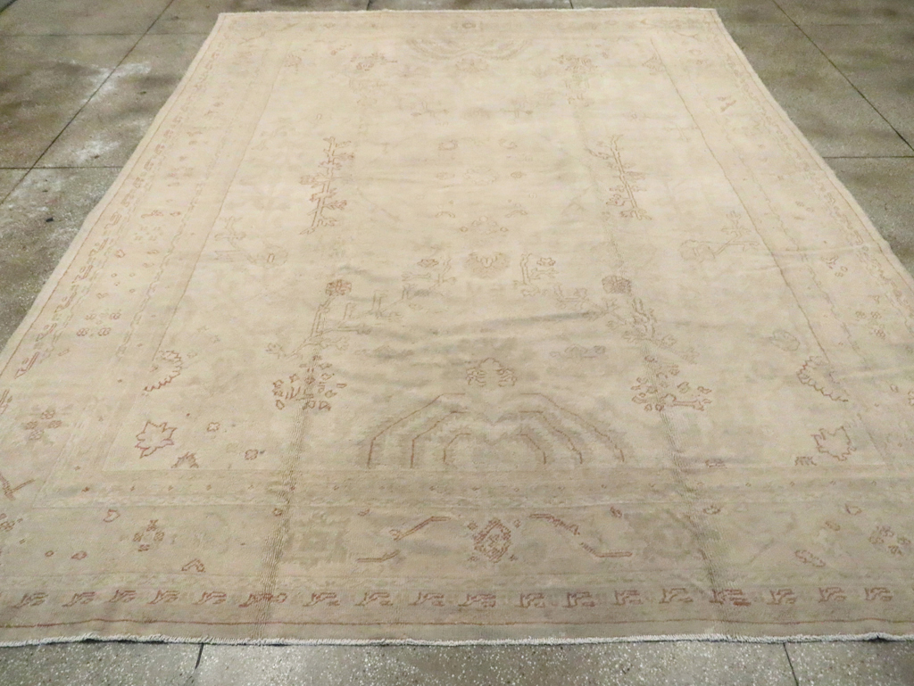 Antique Turkish Oushak Carpet, No.16494 - Galerie Shabab