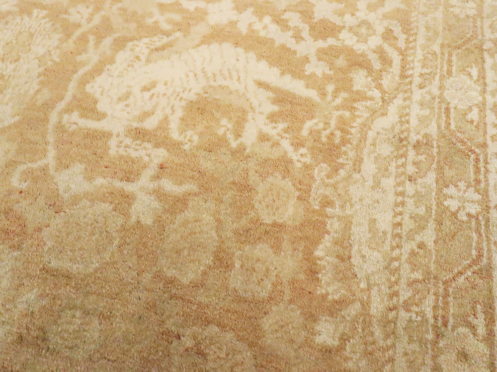 Antique Indian Agra Rug, No.16502 - Galerie Shabab