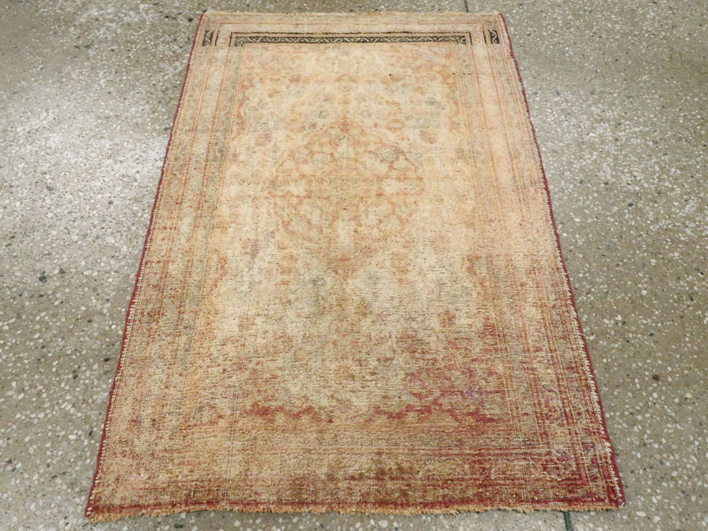 Antique Persian Tabriz Silk Rug, No.16513 - Galerie Shabab
