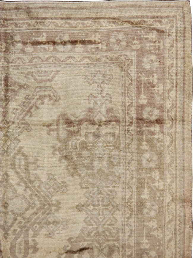 Antique Turkish Oushak Carpet, No.16519 - Galerie Shabab