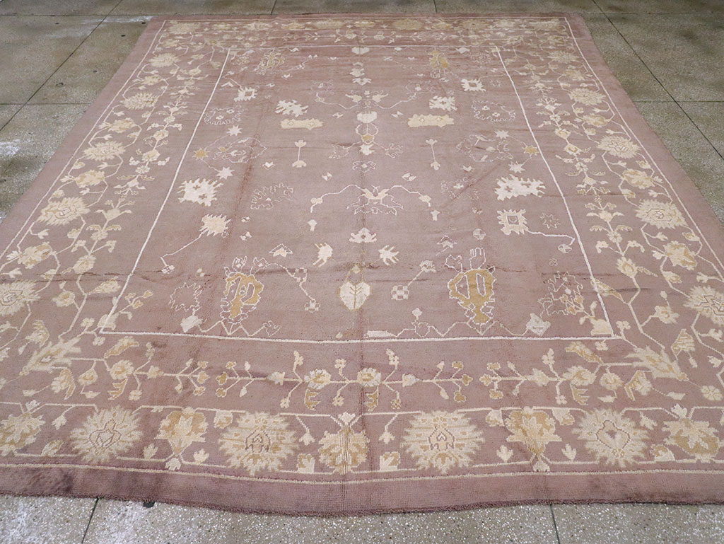 Antique Turkish Oushak Rug, No.16554 - Galerie Shabab