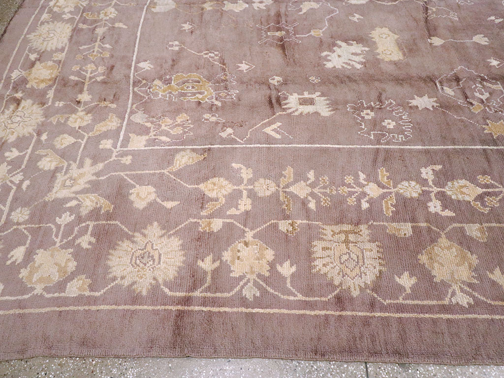 Antique Turkish Oushak Rug, No.16554 - Galerie Shabab
