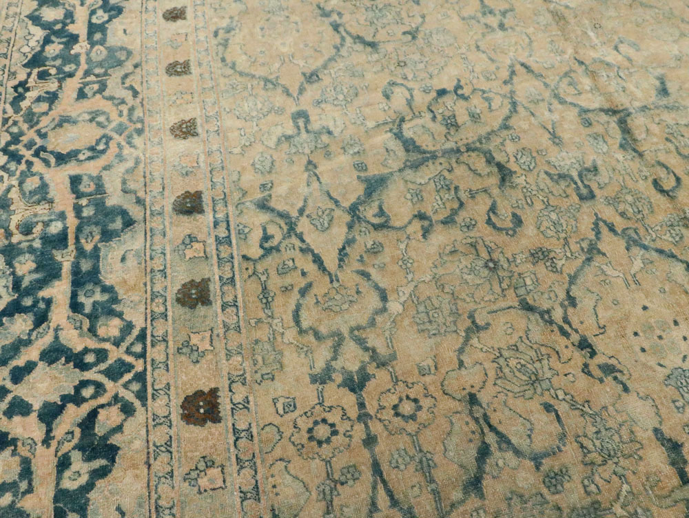 Antique Persian Tabriz Carpet, No.16566 - Galerie Shabab