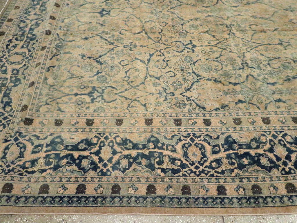 Antique Persian Tabriz Carpet, No.16566 - Galerie Shabab