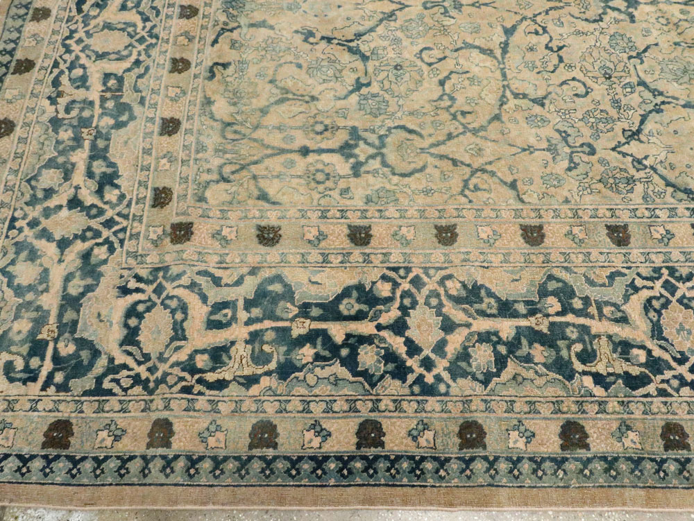 Antique Persian Tabriz Carpet, No.16566 - Galerie Shabab