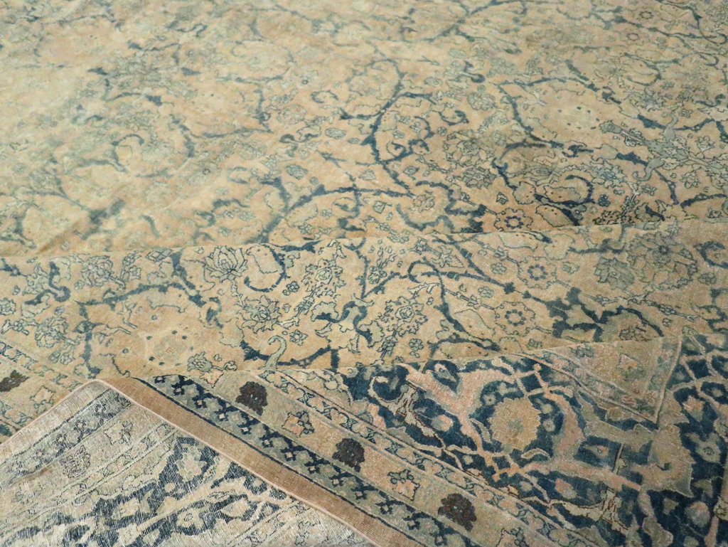 Antique Persian Tabriz Carpet, No.16566 - Galerie Shabab