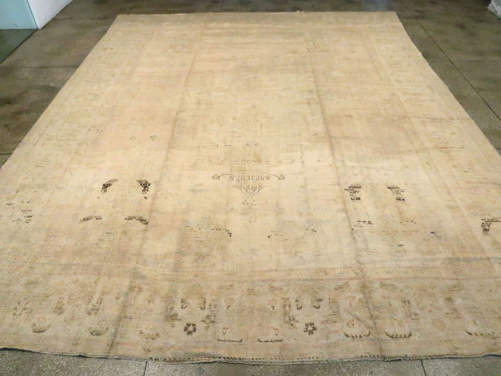 Antique Turkish Oushak Carpet, No.16581 - Galerie Shabab