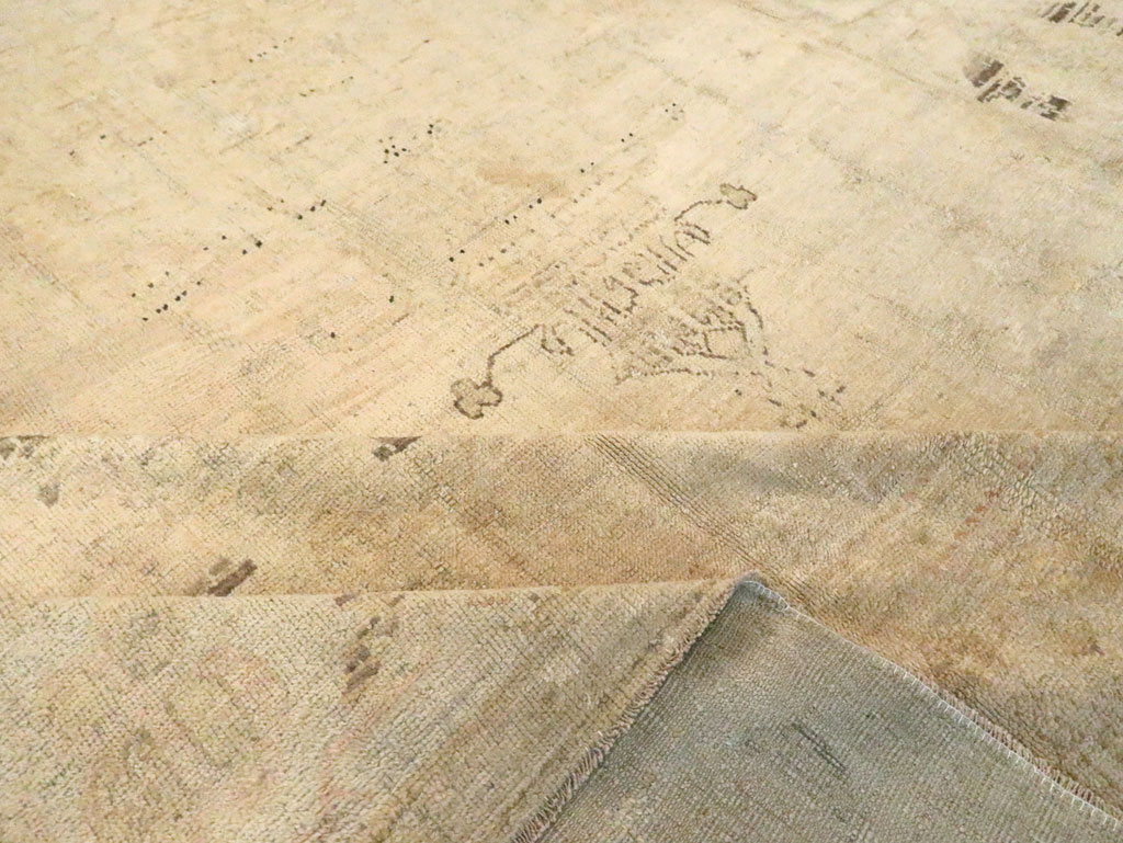Antique Turkish Oushak Carpet, No.16581 - Galerie Shabab