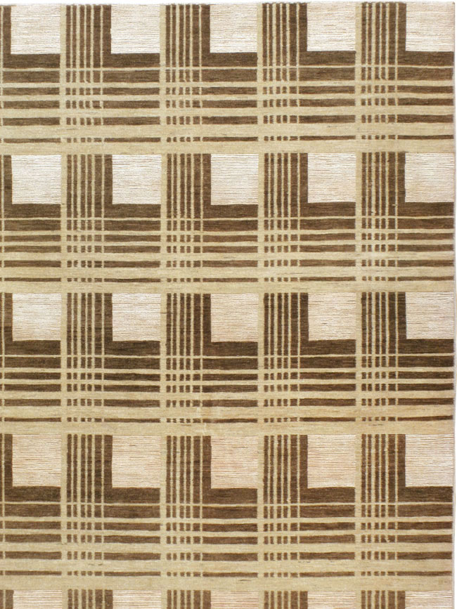 Modernist Persian Tabriz Carpet, No.16602 - Galerie Shabab