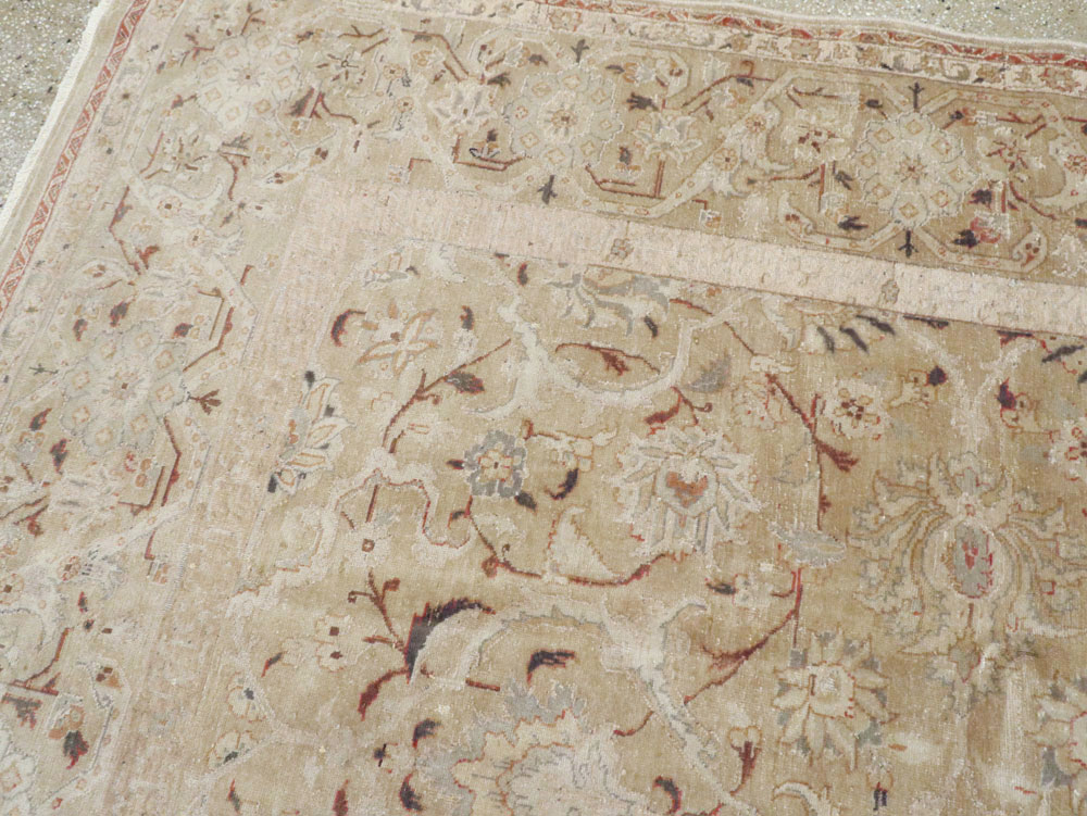 Antique Persian Tabriz Carpet, No.16604 - Galerie Shabab