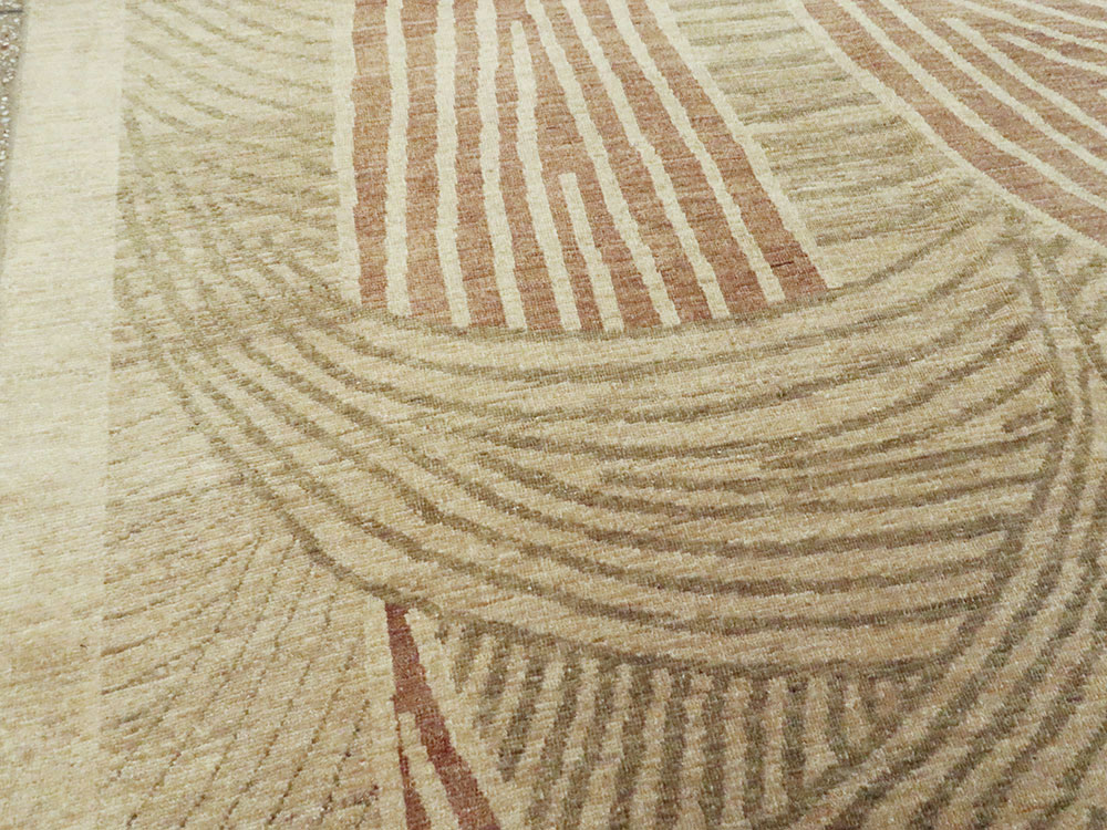 Modernist Persian Tabriz  Carpet, No.16606 - Galerie Shabab