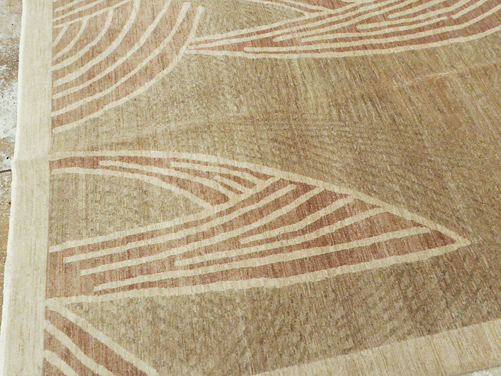 Modernist Persian Tabriz  Carpet, No.16606 - Galerie Shabab