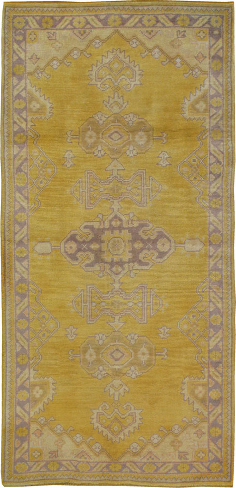 Antique Oushak Carpet, No.16623 - Galerie Shabab