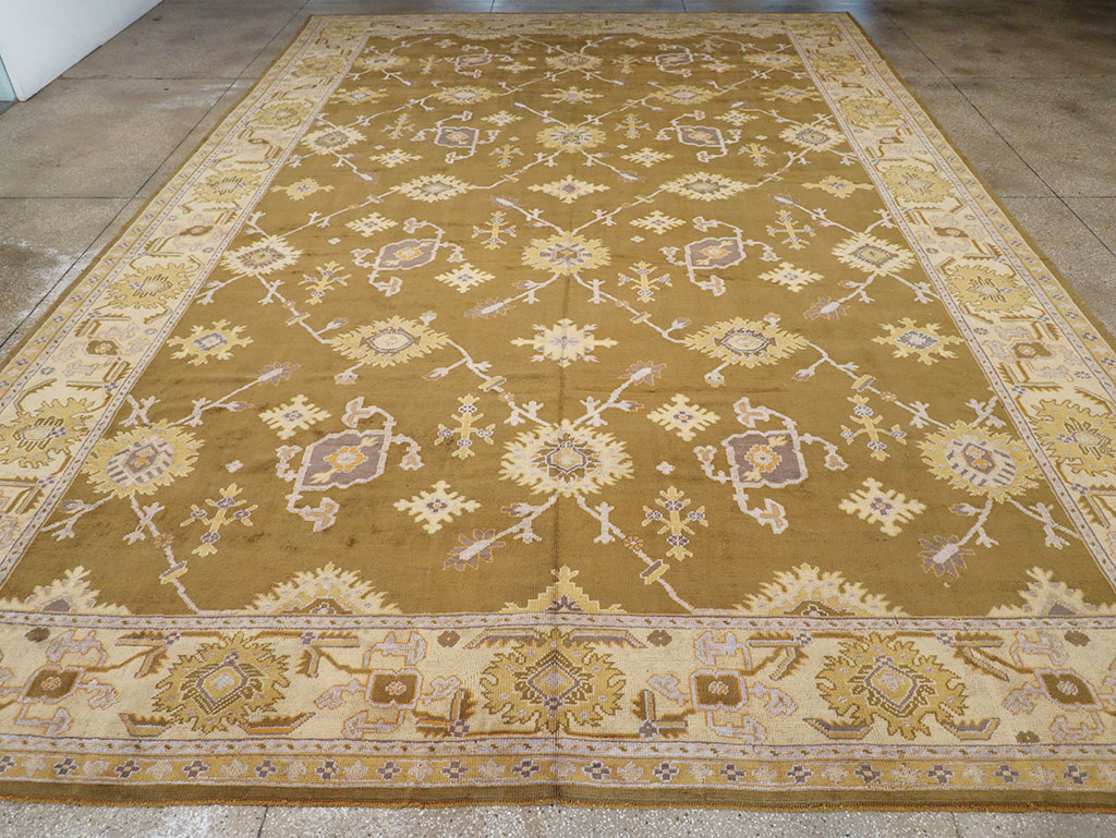 Antique Turkish Oushak Oversize Carpet, No.16629 - Galerie Shabab
