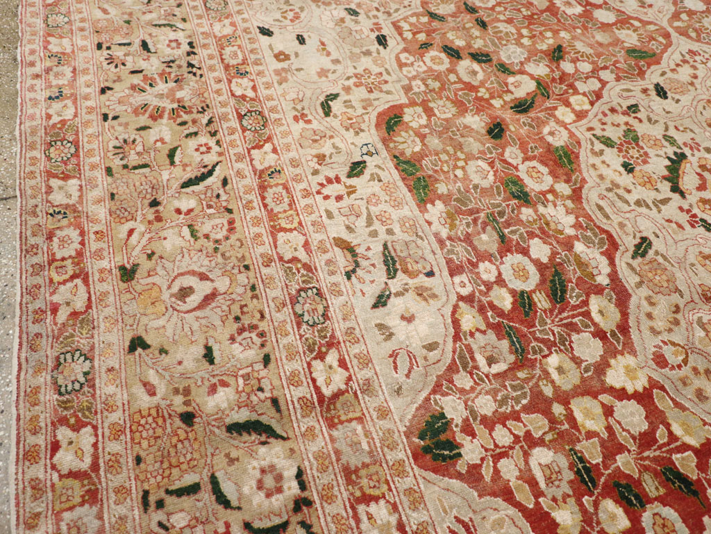 Antique Persian Tabriz Carpet, No.16633 - Galerie Shabab