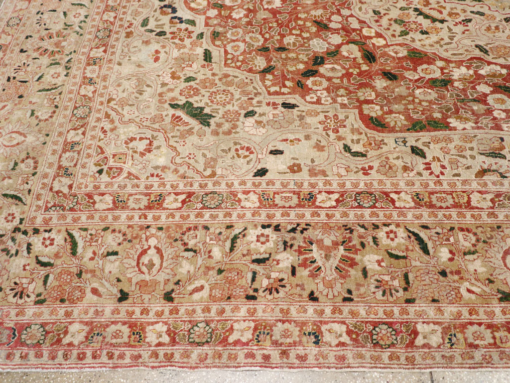 Antique Persian Tabriz Carpet, No.16633 - Galerie Shabab