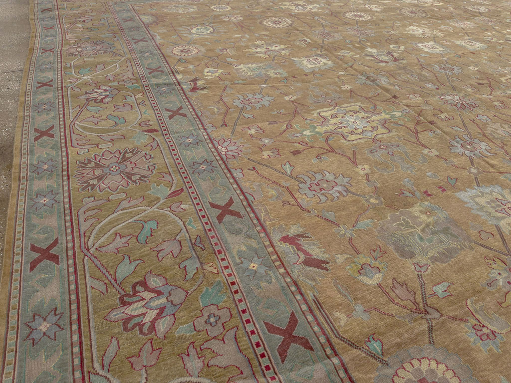 Antique Indian Lahore Square Large Carpet, No.16647 - Galerie Shabab