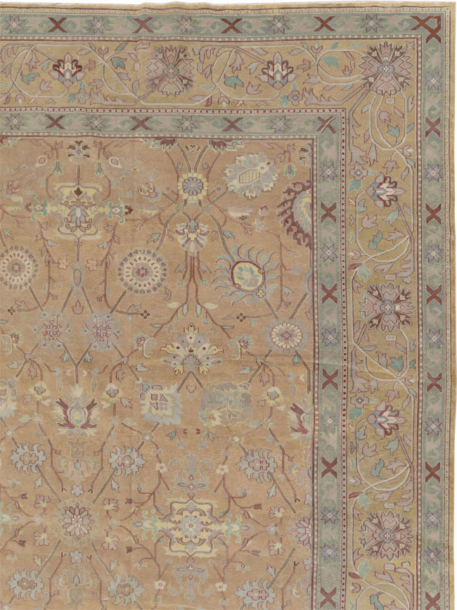 Antique Indian Lahore Square Large Carpet, No.16647 - Galerie Shabab