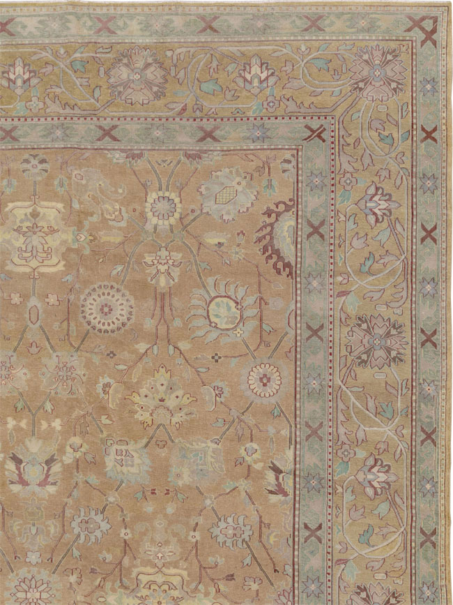 Antique Indian Lahore Square Large Carpet, No.16647 - Galerie Shabab