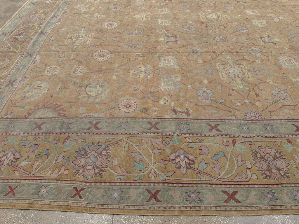 Antique Indian Lahore Square Large Carpet, No.16647 - Galerie Shabab