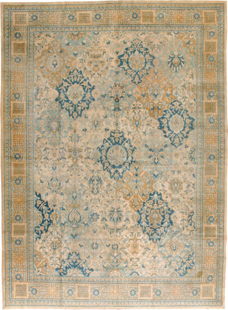 Antique Persian Tabriz Carpet, No.16670 - Galerie Shabab