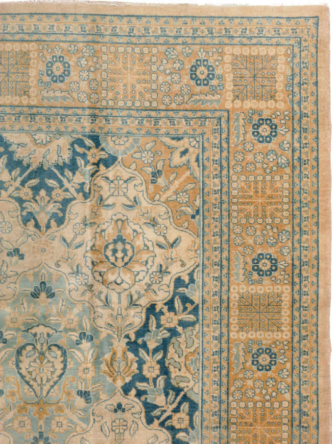 Antique Persian Tabriz Carpet, No.16670 - Galerie Shabab