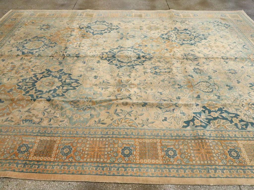 Antique Persian Tabriz Carpet, No.16670 - Galerie Shabab