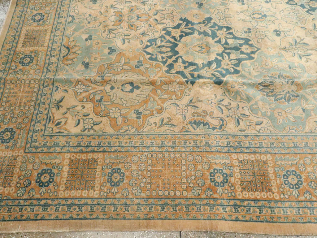 Antique Persian Tabriz Carpet, No.16670 - Galerie Shabab