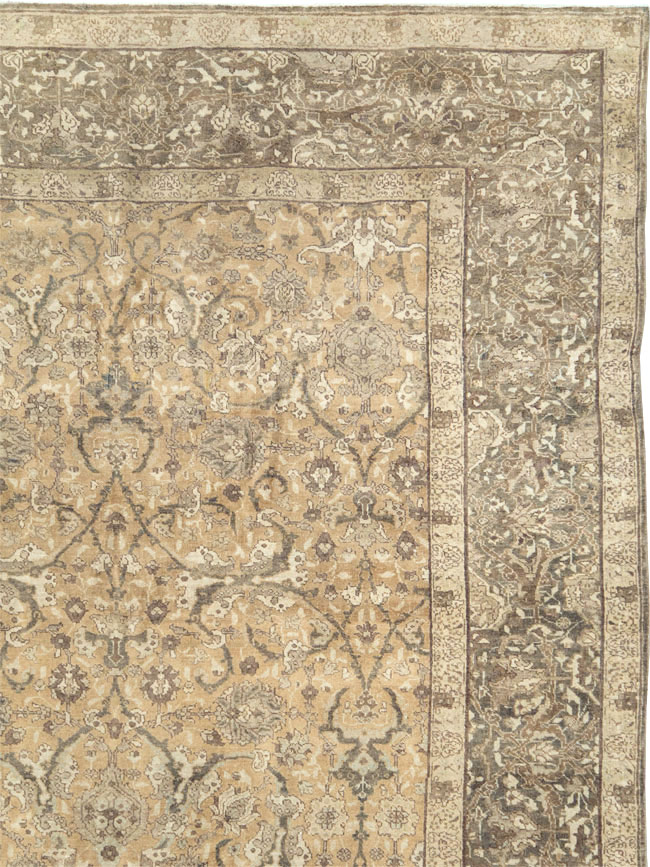 Antique Persian Tabriz Carpet, No.16671 - Galerie Shabab
