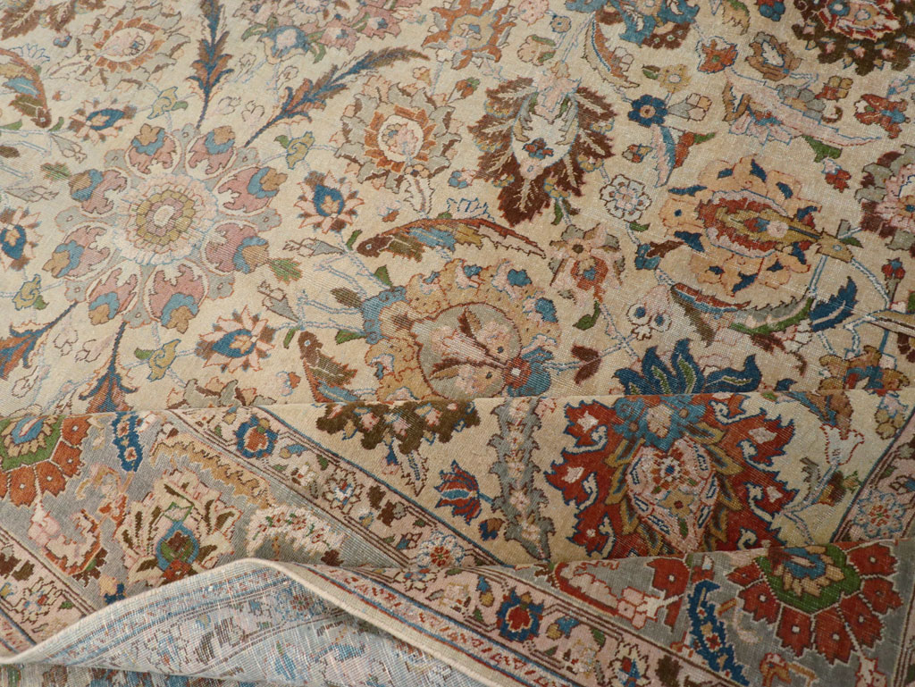 Antique Persian Tabriz Carpet, No.16672 - Galerie Shabab