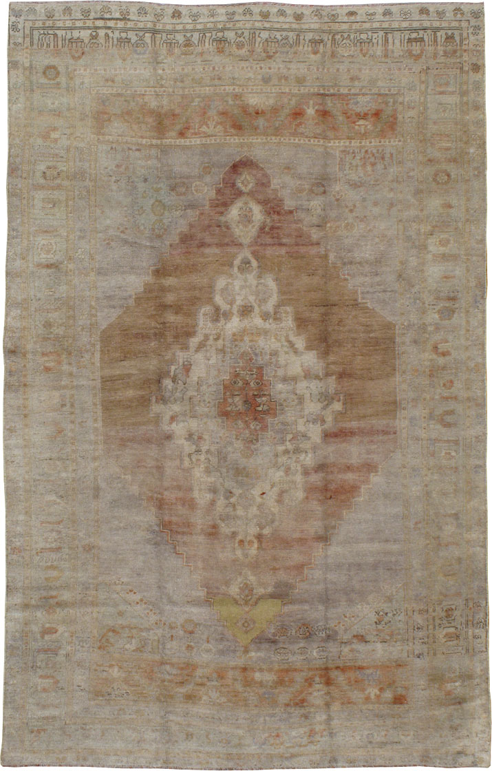 Antique Oushak Carpet, No.16682 - Galerie Shabab