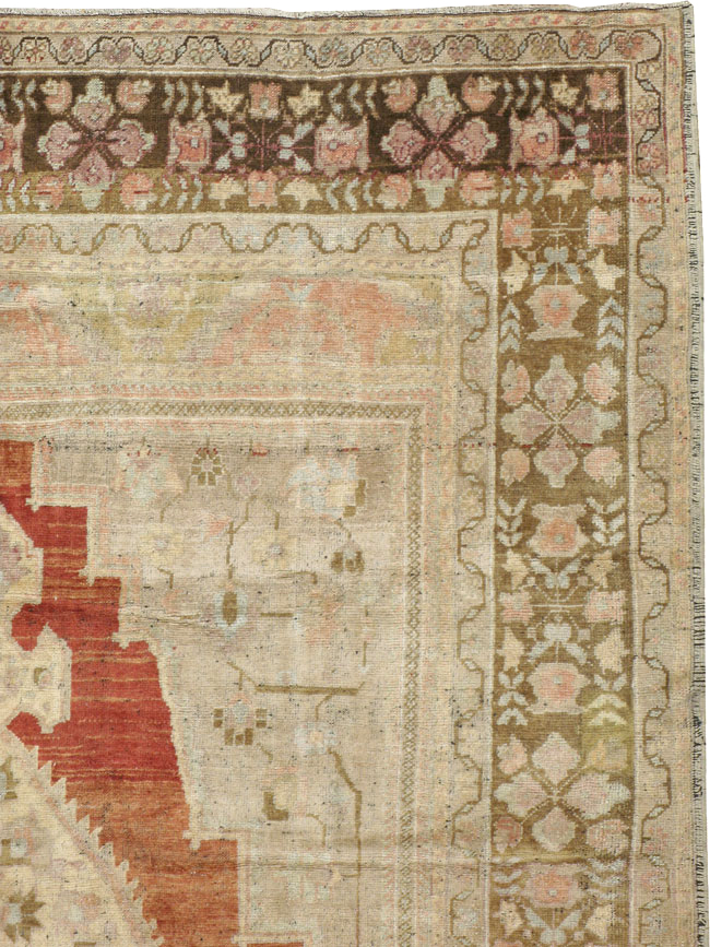 Antique Turkish Oushak Carpet, No.16688 - Galerie Shabab