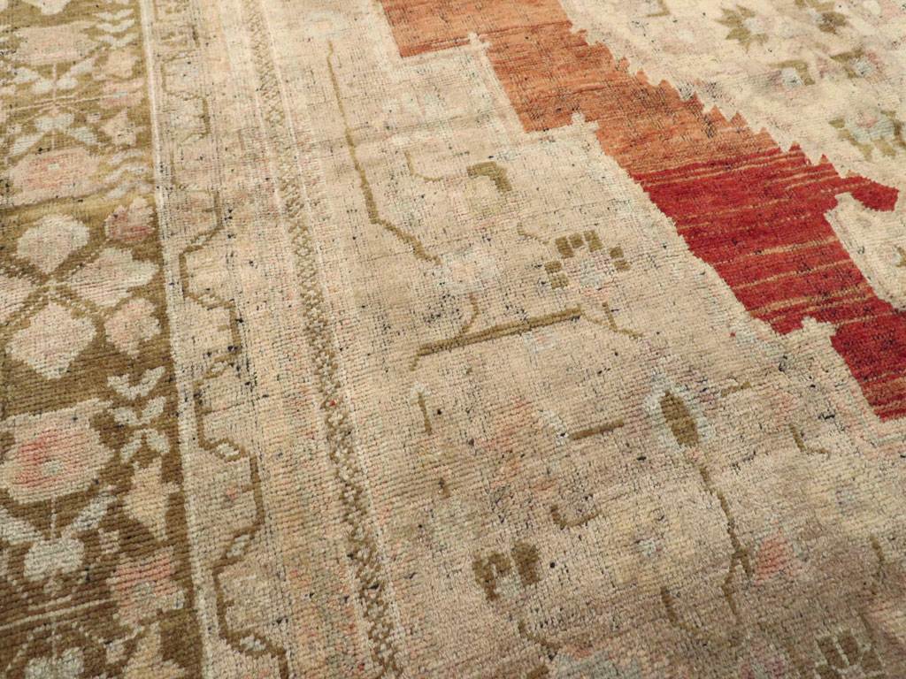 Antique Turkish Oushak Carpet, No.16688 - Galerie Shabab