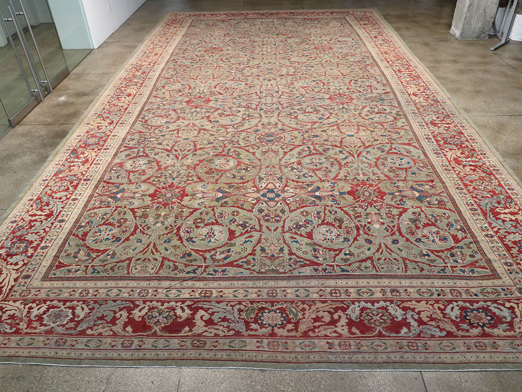 Antique Persian Sultanbad Carpet, No.16722 - Galerie Shabab