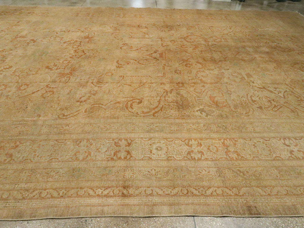 Antique Persian Mashad Carpet, No.16734 - Galerie Shabab