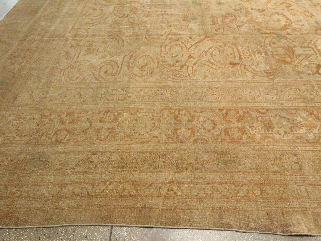 Antique Persian Mashad Carpet, No.16734 - Galerie Shabab