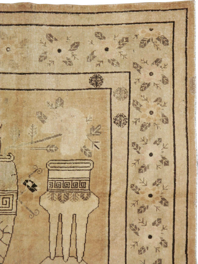 Antique East Turkestan Khotan Pictorial Carpet, No.16768 - Galerie Shabab