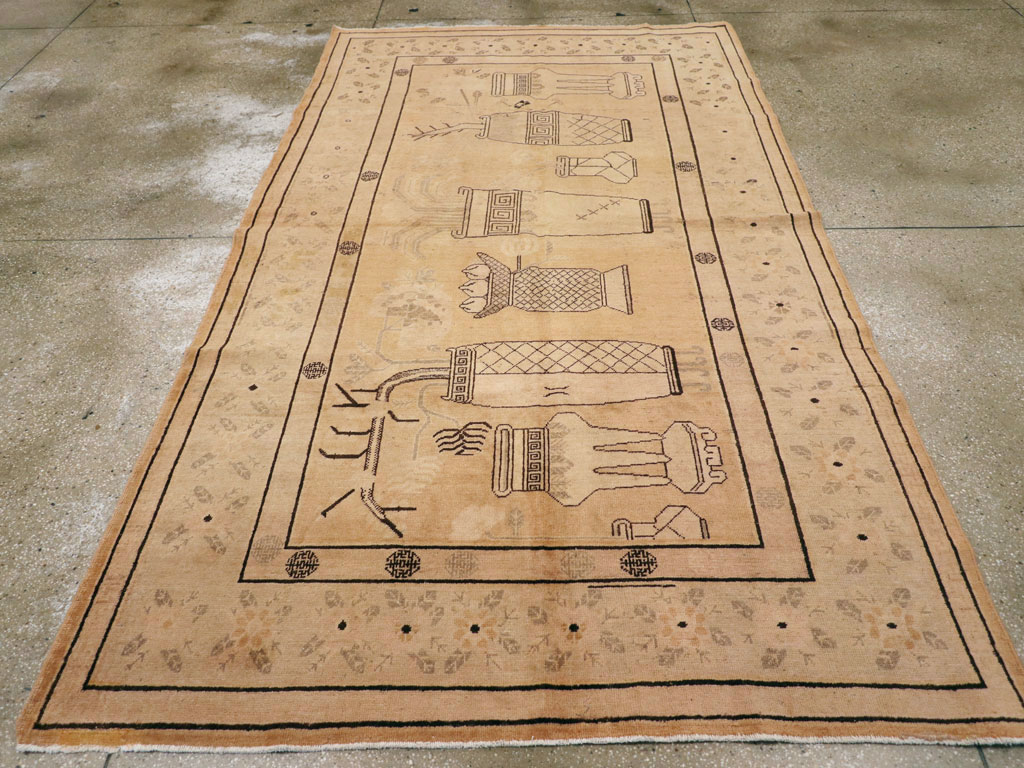 Antique East Turkestan Khotan Pictorial Carpet, No.16768 - Galerie Shabab