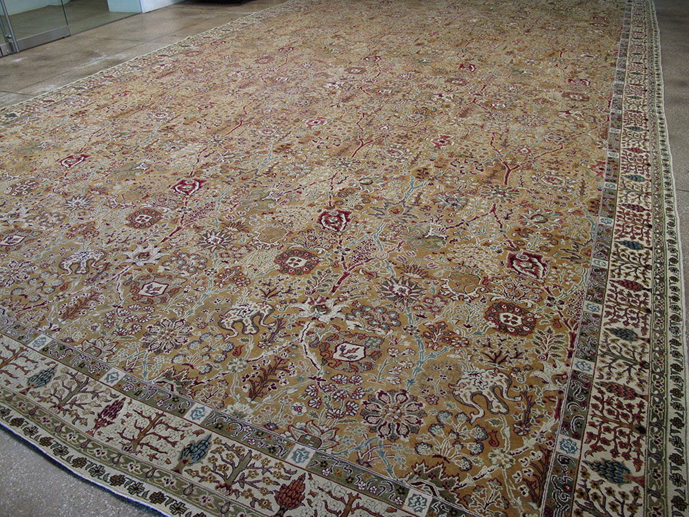Antique Indian Lahore Carpet, No.16781 - Galerie Shabab