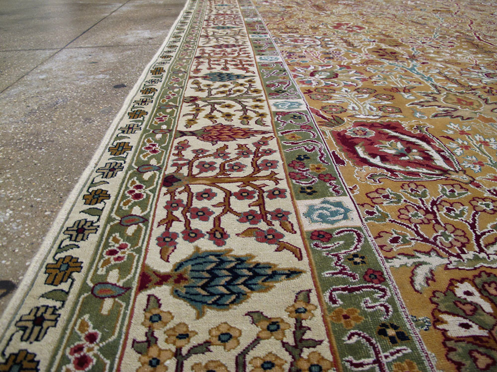 Antique Indian Lahore Carpet, No.16781 - Galerie Shabab