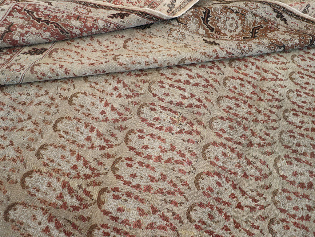 Antique Persian Tabriz Rug, No.16794 - Galerie Shabab