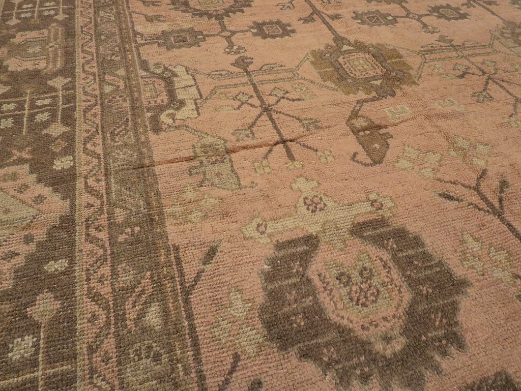 Antique Turkish Oushak Carpet, No.16804 - Galerie Shabab