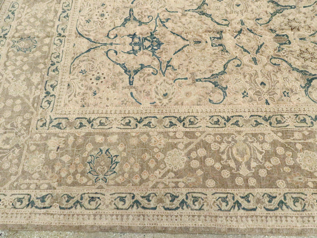 Antique Persian Tabriz Carpet, No.16805 - Galerie Shabab