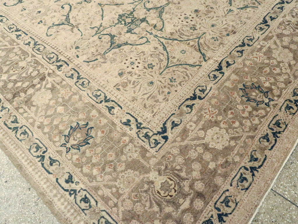 Antique Persian Tabriz Carpet, No.16805 - Galerie Shabab