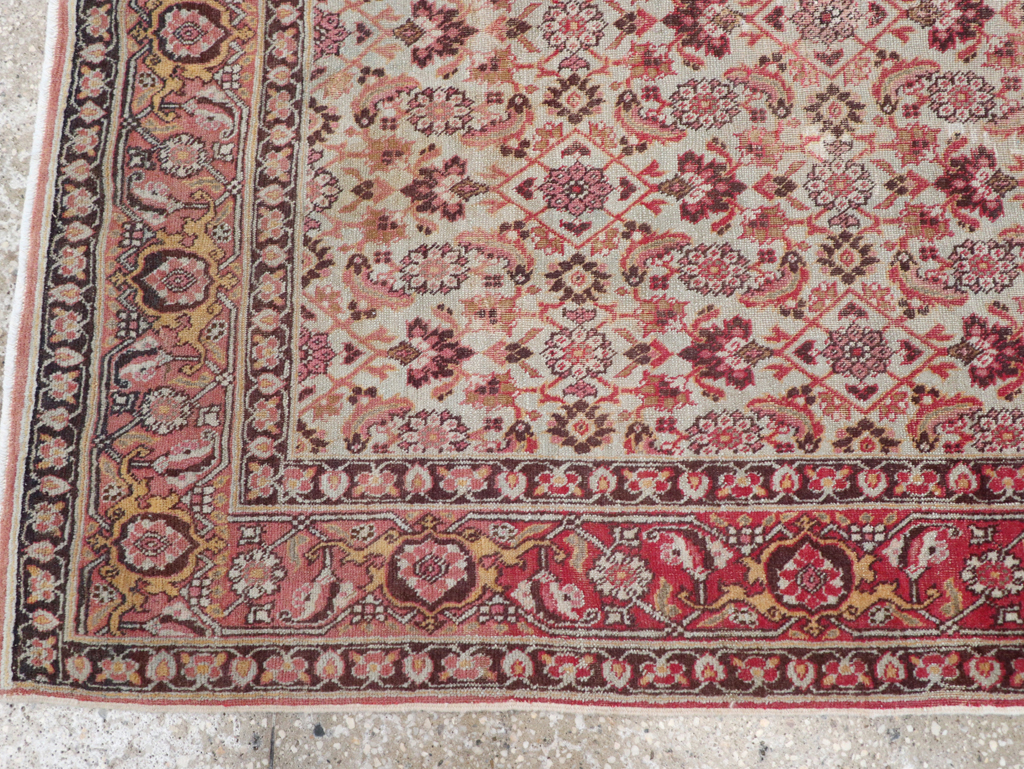 Antique Persian Tabriz Rug, No.16807 - Galerie Shabab