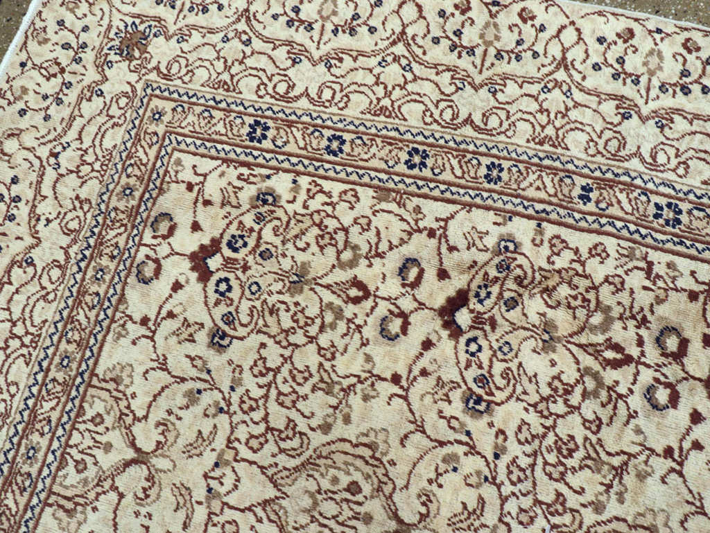 Vintage Turkish Sivas Carpet, No.16818 - Galerie Shabab