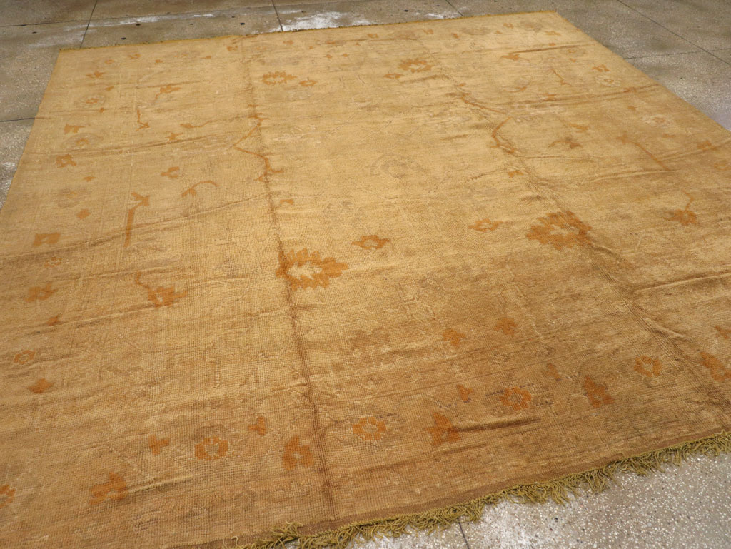 Antique Turkish Oushak Square Carpet, No.16840 - Galerie Shabab