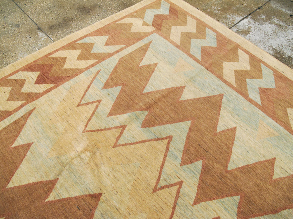 Modern Persian Tabriz Carpet, No.16858 - Galerie Shabab